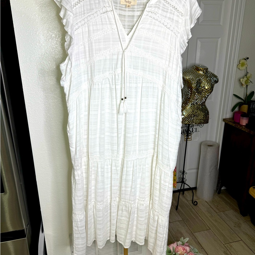 Beautiful Plus Size 2X Summer / Spring MIDI White Sleeveless Dress🩷🩷
